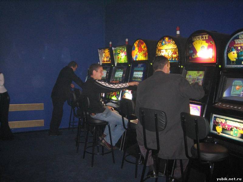 20 игровых автоматов и 58 электронных плат, изъято сотрудниками УВД по Сургутскому району в 2011 году из